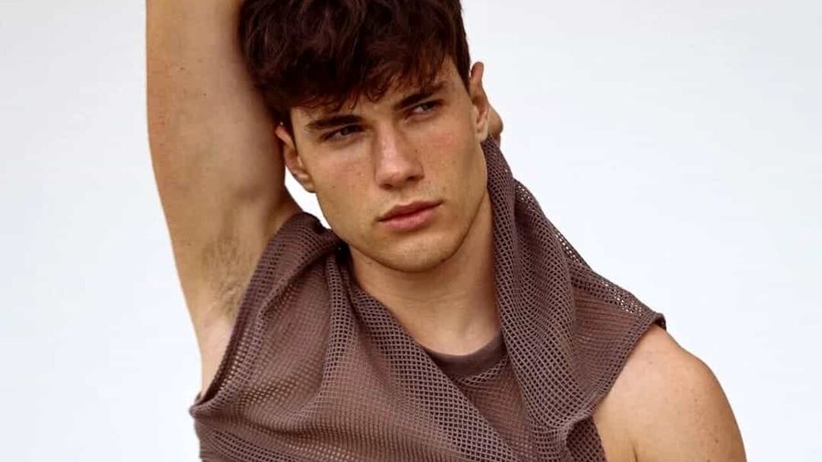 Më i bukuri i Italisë vendos të bëhet prift, habit arsyeja!