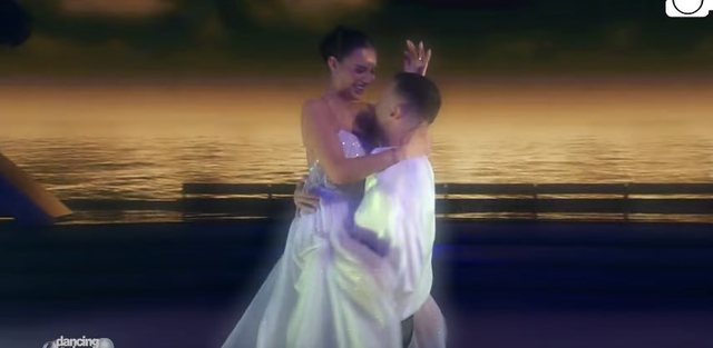 'Një kërcim dasme', Bora kërcen me Donaldin në