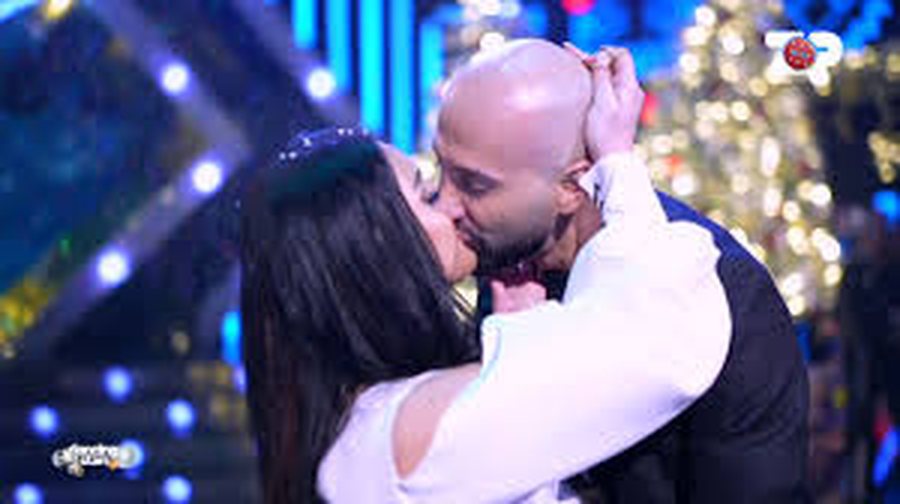 VIDEO/ Fifi merr propozim për martesë! Tha “Po”!