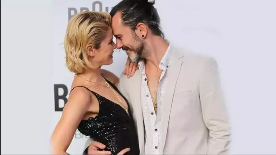 Aktorja e njohur turke nënë për herë të parë,