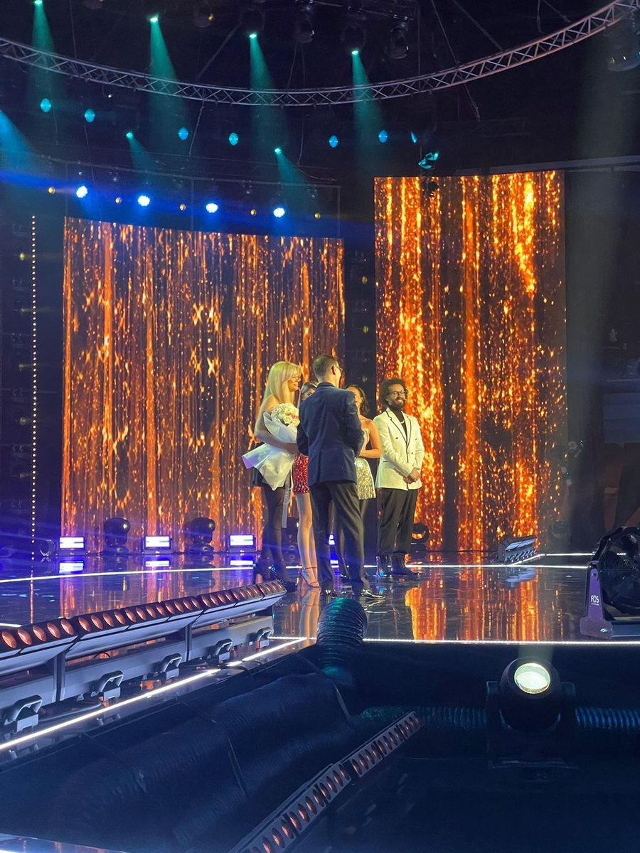 Alketa nuk i mban dot lotët në ditën e saj të lindjes,