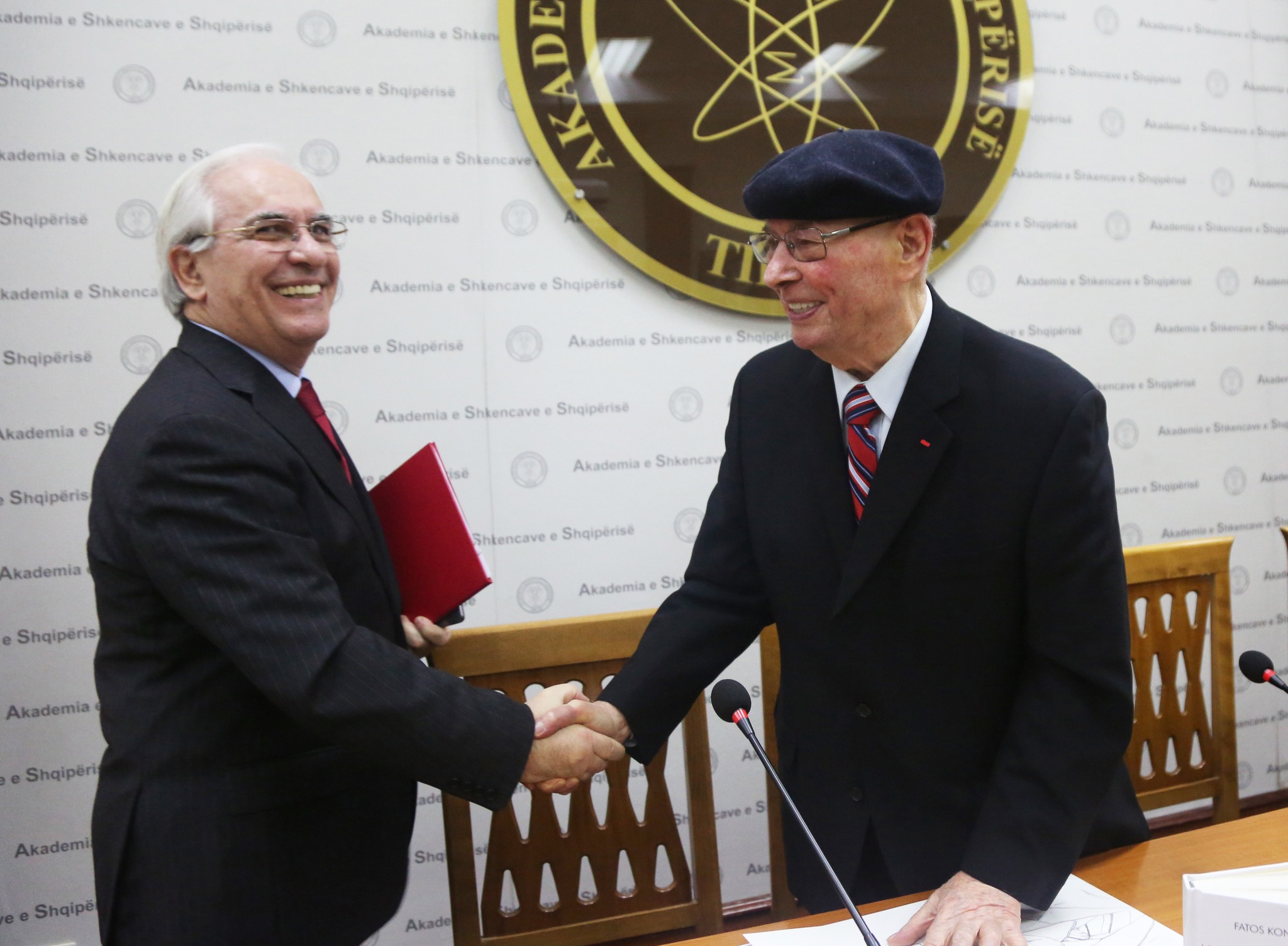 Kryetari i ASH, Skender Gjinushi dhe Fatos Kongoli
