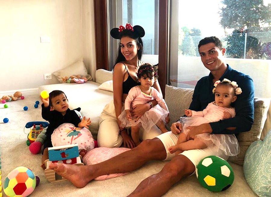 Georgina Rodriguez shtatzënë? Fotoja që ngriti dyshimet!