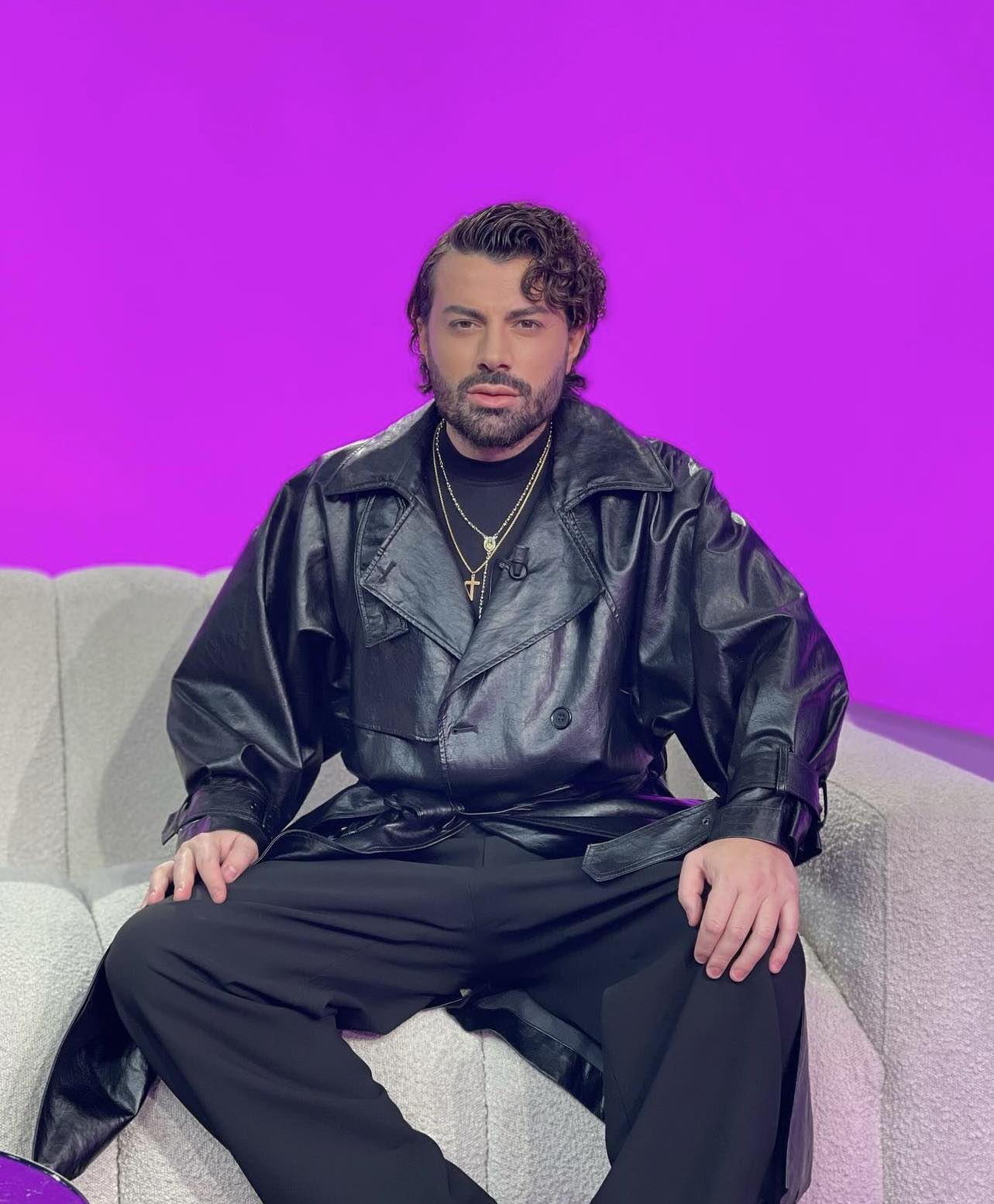 No description available.