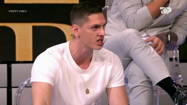 Konkurrenti i Për’puthen habit studion: Prej katër vitesh jam i