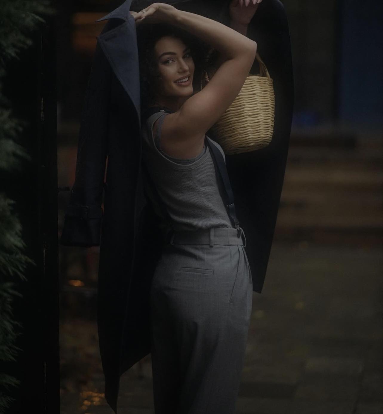 No description available.