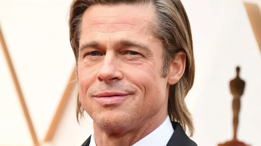 Prova që Brad Pitt “ e shtriu” fytyrën me operacione
