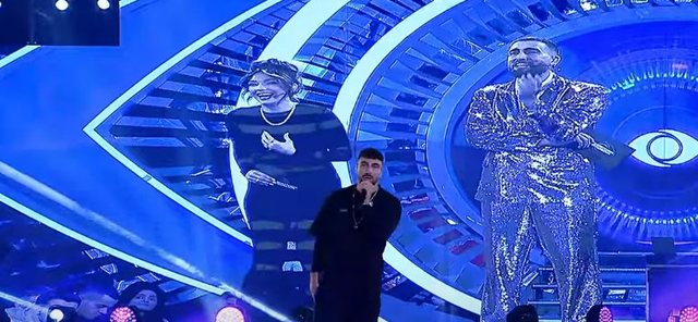 E pyesin për ndarjen nga Sara, Ledri deshi-s'deshi u përgjigj