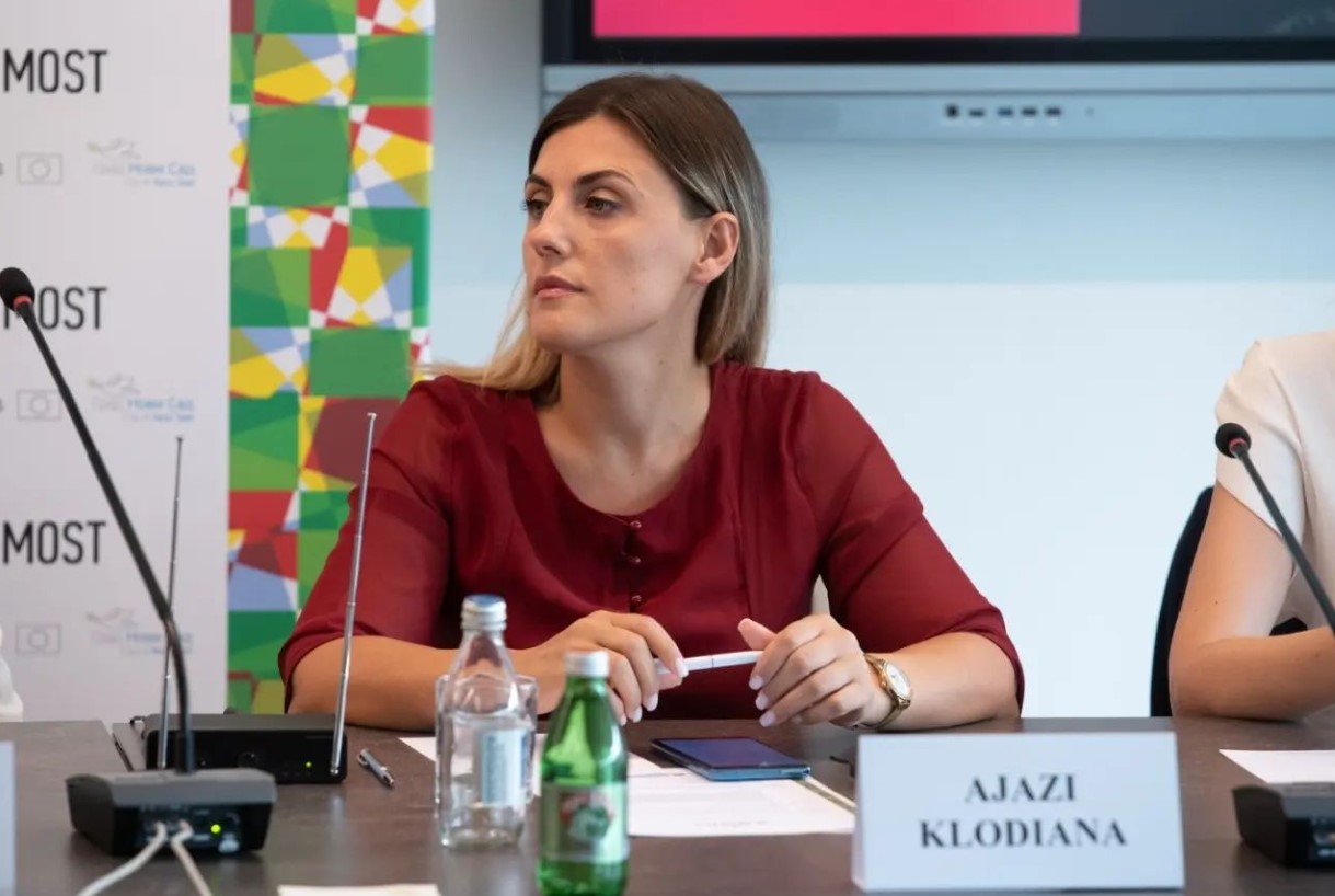 Ne foto: Klodiana Ajazi