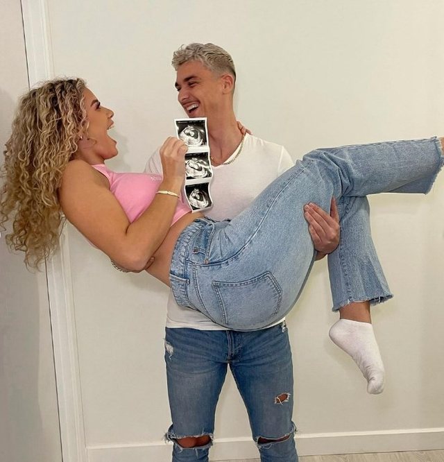 Ueda dhe Arlindi japin lajmin e ëmbël, çifti së shpejti