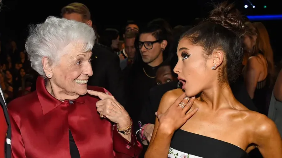 Albumi i ri i Ariana Grande përfshin një këngë me gjyshen e