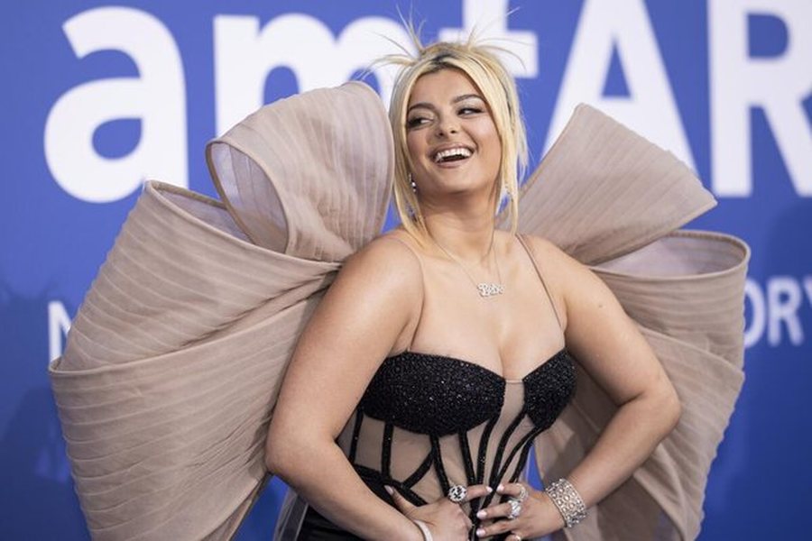 Bebe Rexha bëhet këngëtarja e 23-të më e dëgjuar