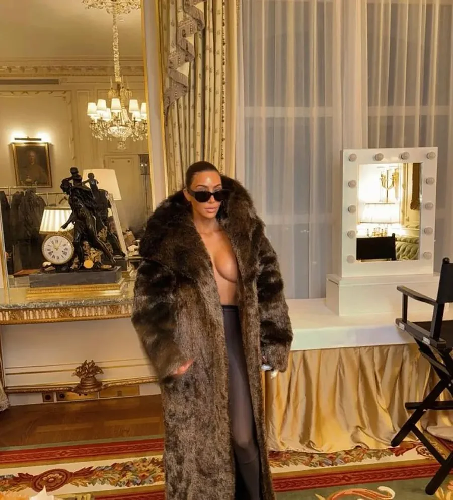 Kim Kardashian ‘sfidon’ Bianca Censorin me veshjen e fundit!