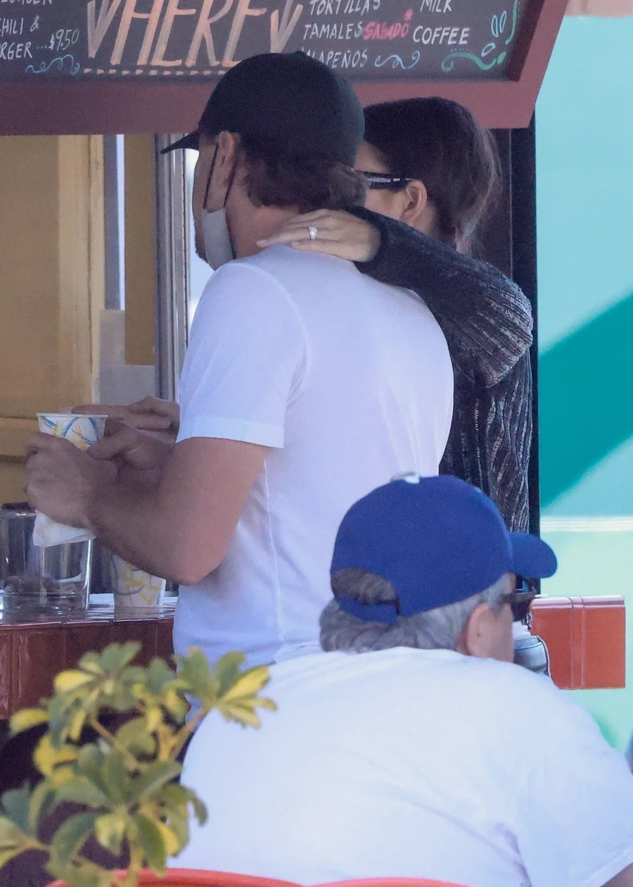 Leonardo DiCaprio është fejuar me Vittoria Ceretti?!