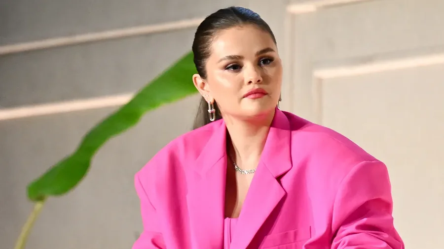 Selena Gomez flet sërish për shëndetin mendor: Duhet të