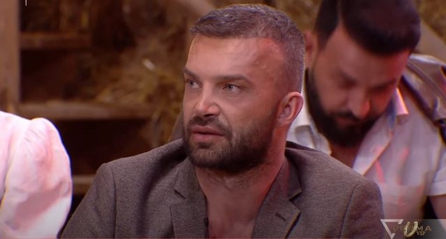 Valeri kapet keq me banorët e Fermës VIP: Tundem vetë, por do