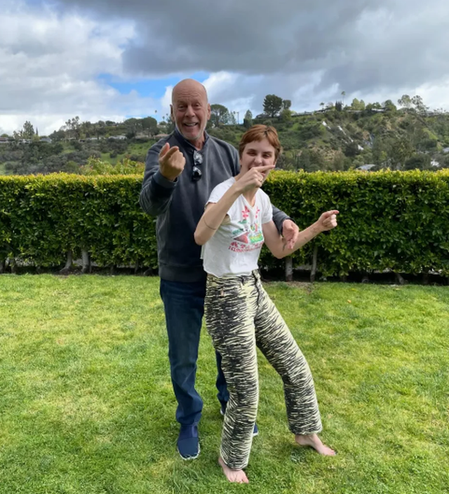 Autizmi tek të rriturit, simptomat, përse është i