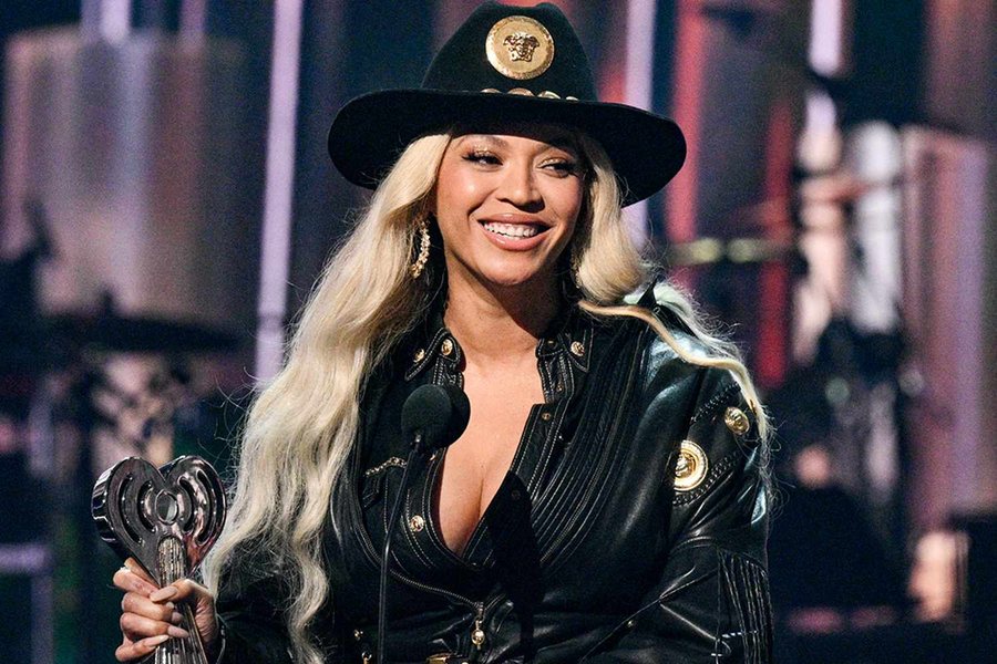 Beyoncé nderohet në ceremoninë e iHeartRadio Awards 2024!