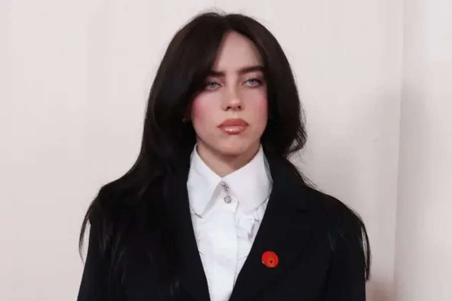 Billie Eilish zbulon datën e publikimit të albumit të tretë