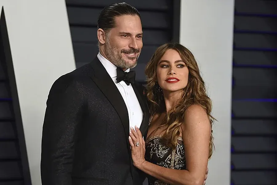 Detajet e zyrtarizmit të divorcit të Sofia Vergara dhe Joe