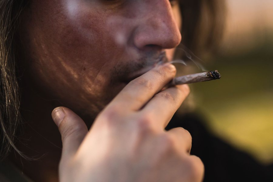 I shesin duhan të miturve? Ashpërsohet Kodi Penal: Deri në 8 vjet