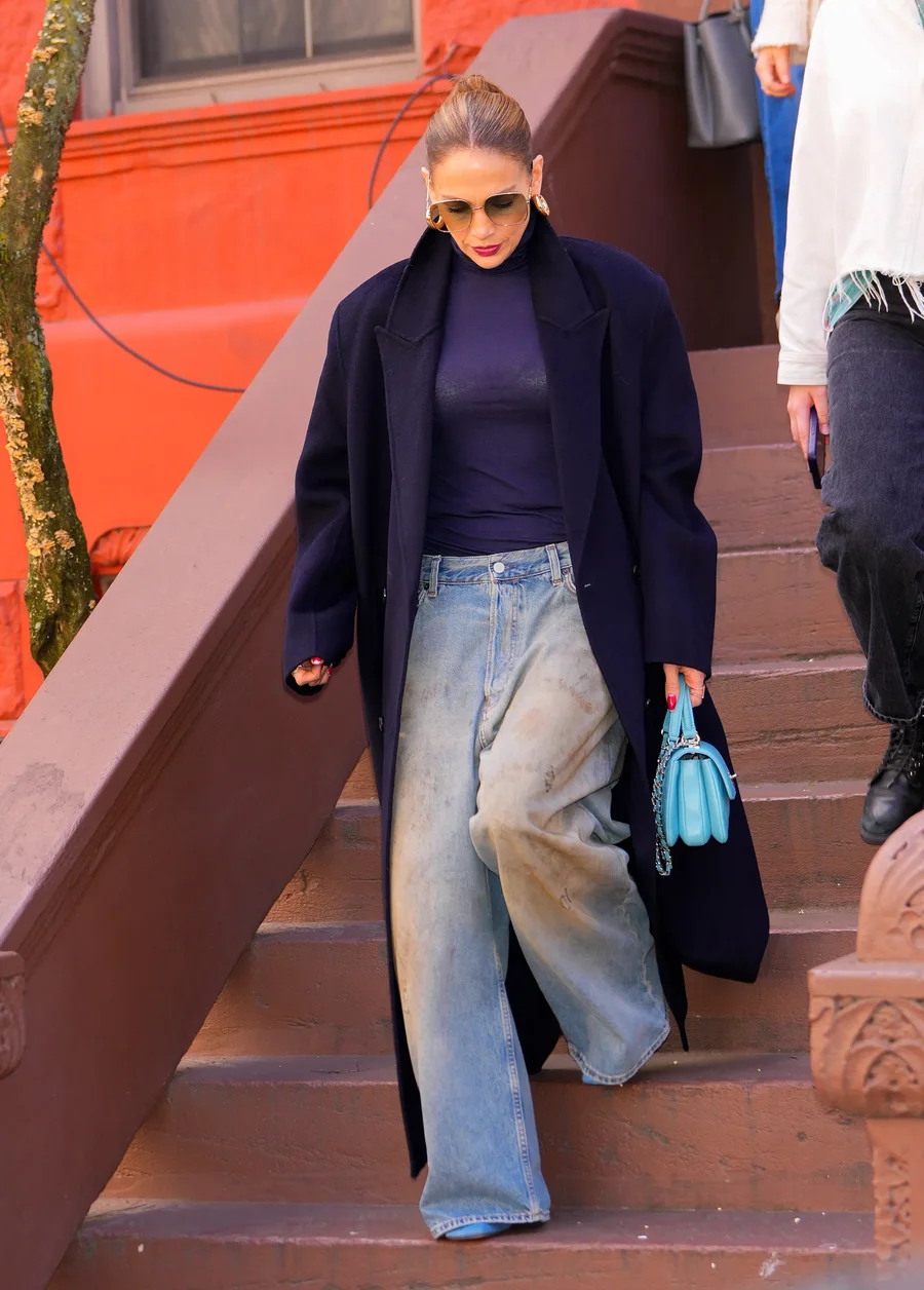 Jennifer Lopez: e veshur me xhinse 'të pista', 620