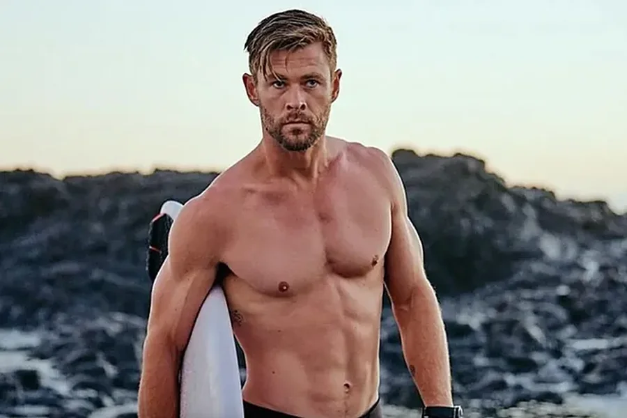 Shuma miliona dollarëshe që Chris Hemsworth merr për postimet