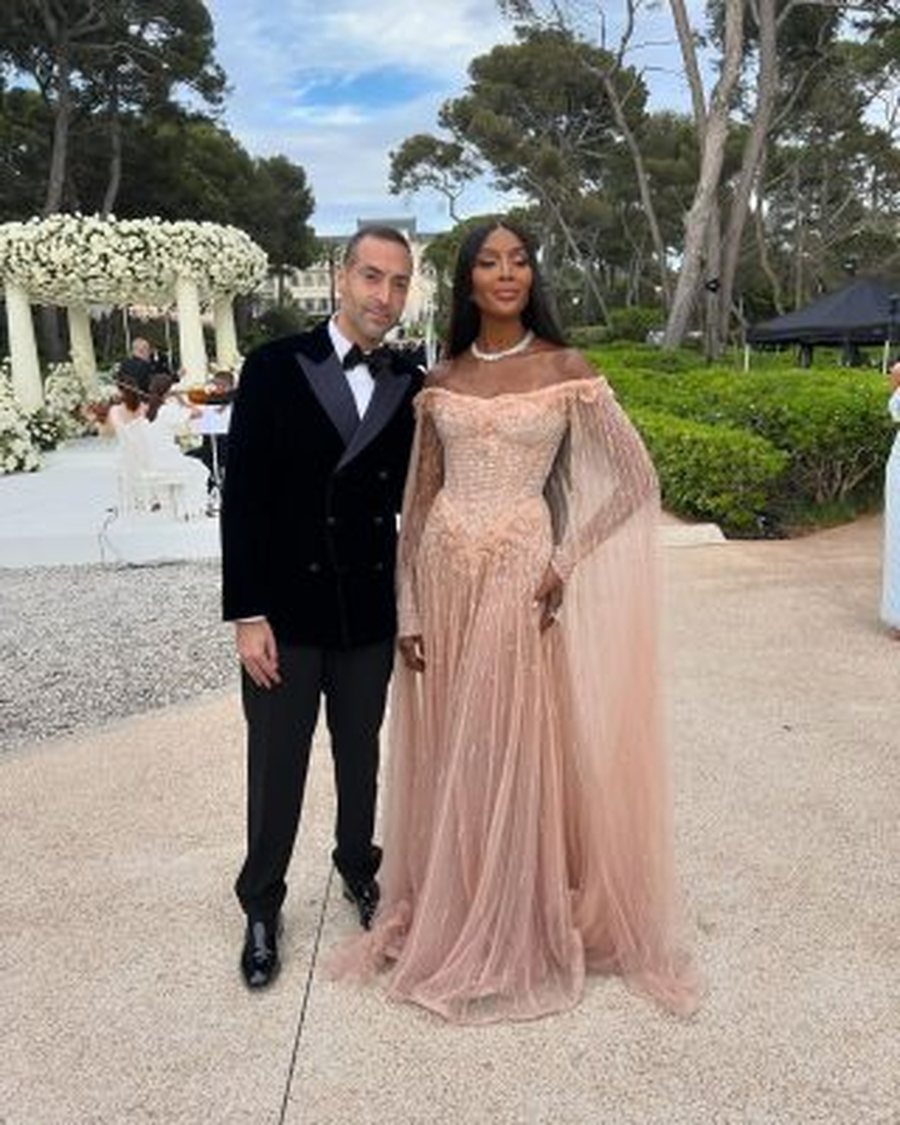 E rrallë, Naomi Campbell publikon foto me dy fëmijët e saj ( dhe