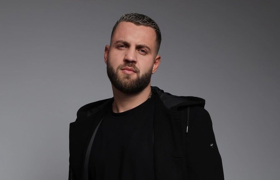 Ekskluzive/ Luiz Ejlli ka firmosur për producent në “Big Brother