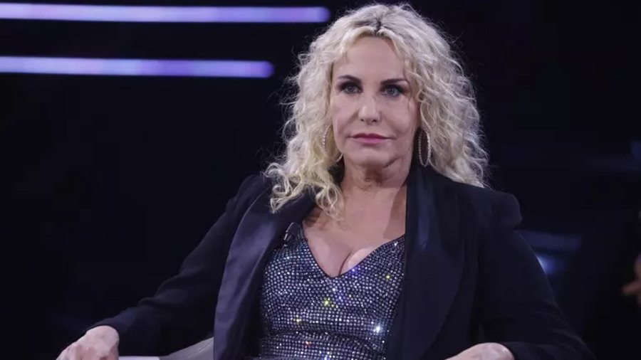 Antonella Clerici i nënshtrohet një operacioni urgjent!
