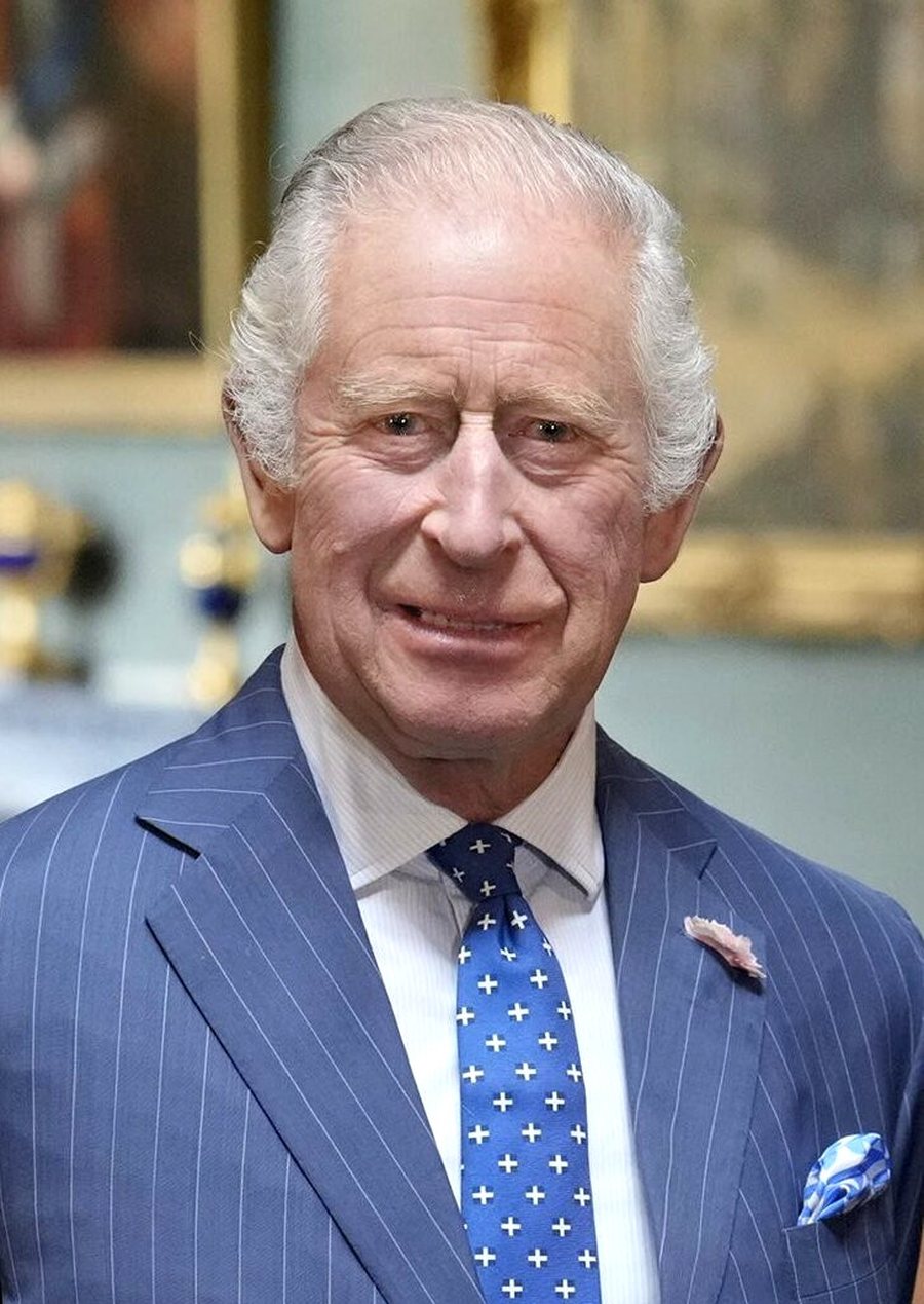 Arsyeja befasuese pse Mbreti Charles e feston ditëlindjen dy herë