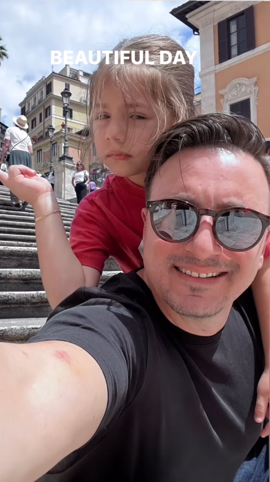 Eno Popi freskon Instagramin me videon e ëmbël të vajzës