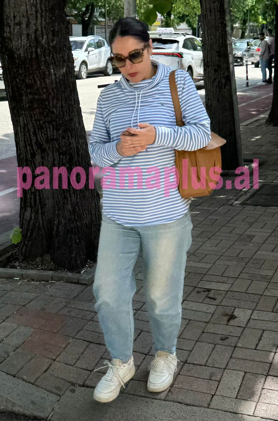 Pas divorcit, Elia Zaharia befason me pamjen? Si u fotografua rrugëve