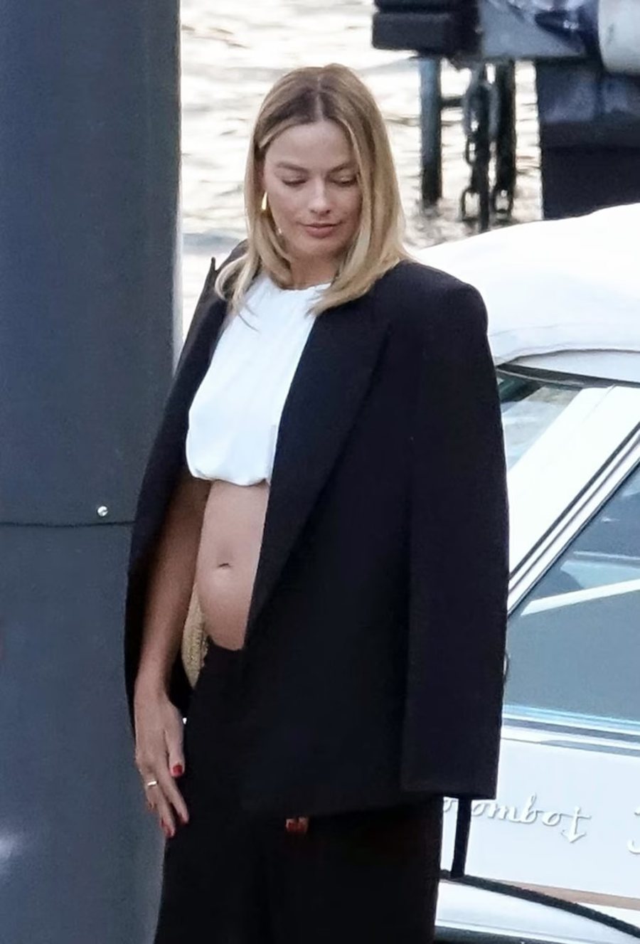 Margot Robbie, nënë për herë të parë!