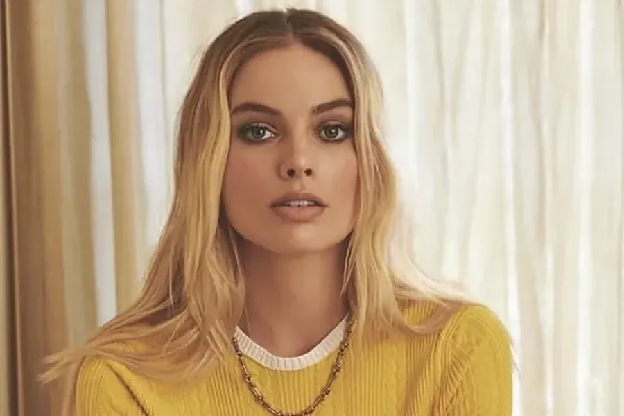 Margot Robbie, shtatzënë me fëmijën e saj të parë!