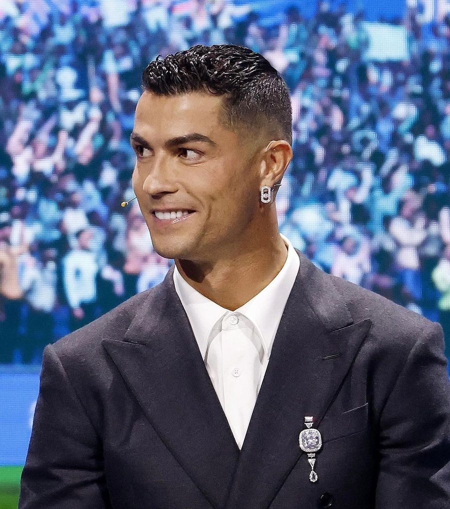 Cristiano Ronaldo dhe karfica prej diamanti mahnitës 33-karatësh!