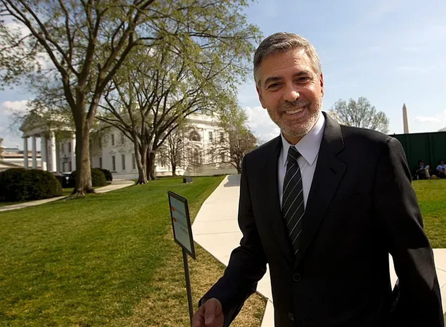 George Clooney shet rezidencën e tij ikonike për 14.5 milionë