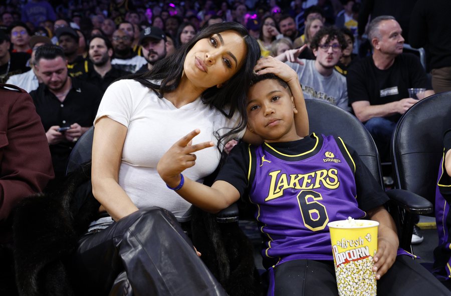 Kim Kardashian lidh këtë kontratë me të birin, 8
