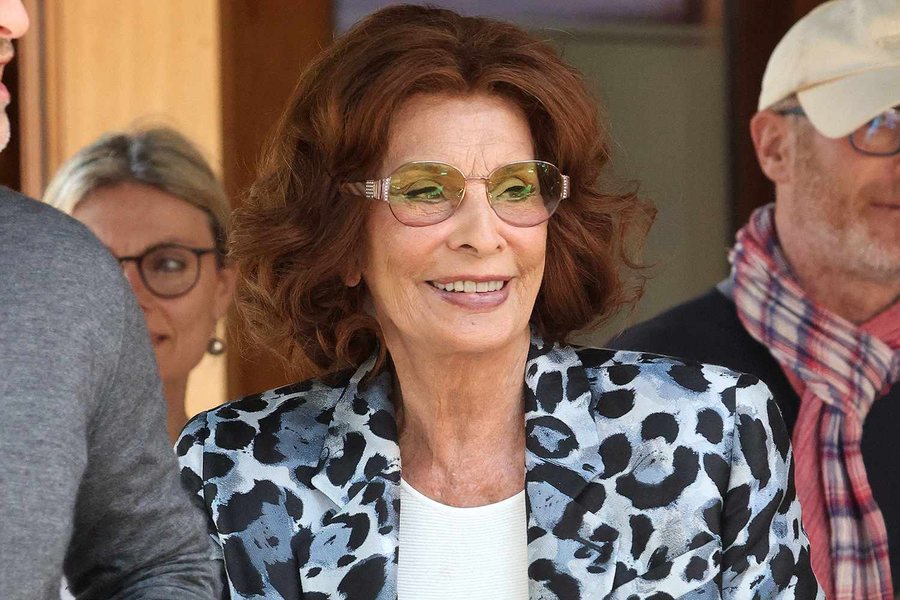Përgjithmonë Sophia Loren: plot 90 vjeçe!
