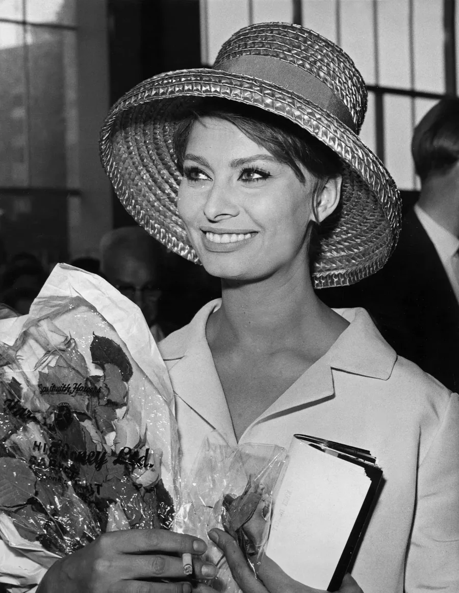 Përgjithmonë Sophia Loren: plot 90 vjeçe!