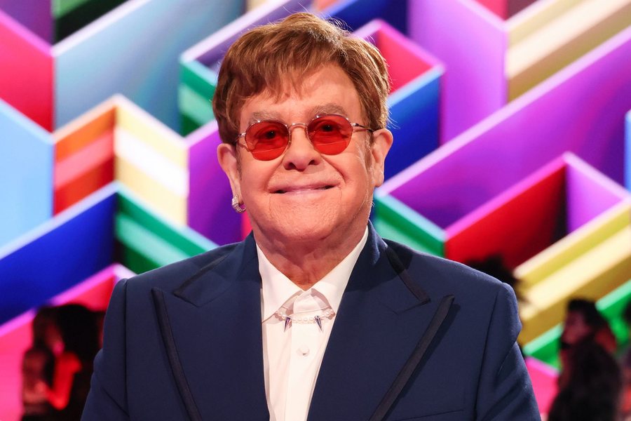 Elton John "nuk e ka ndjerë kurrë lumturinë" si tani!