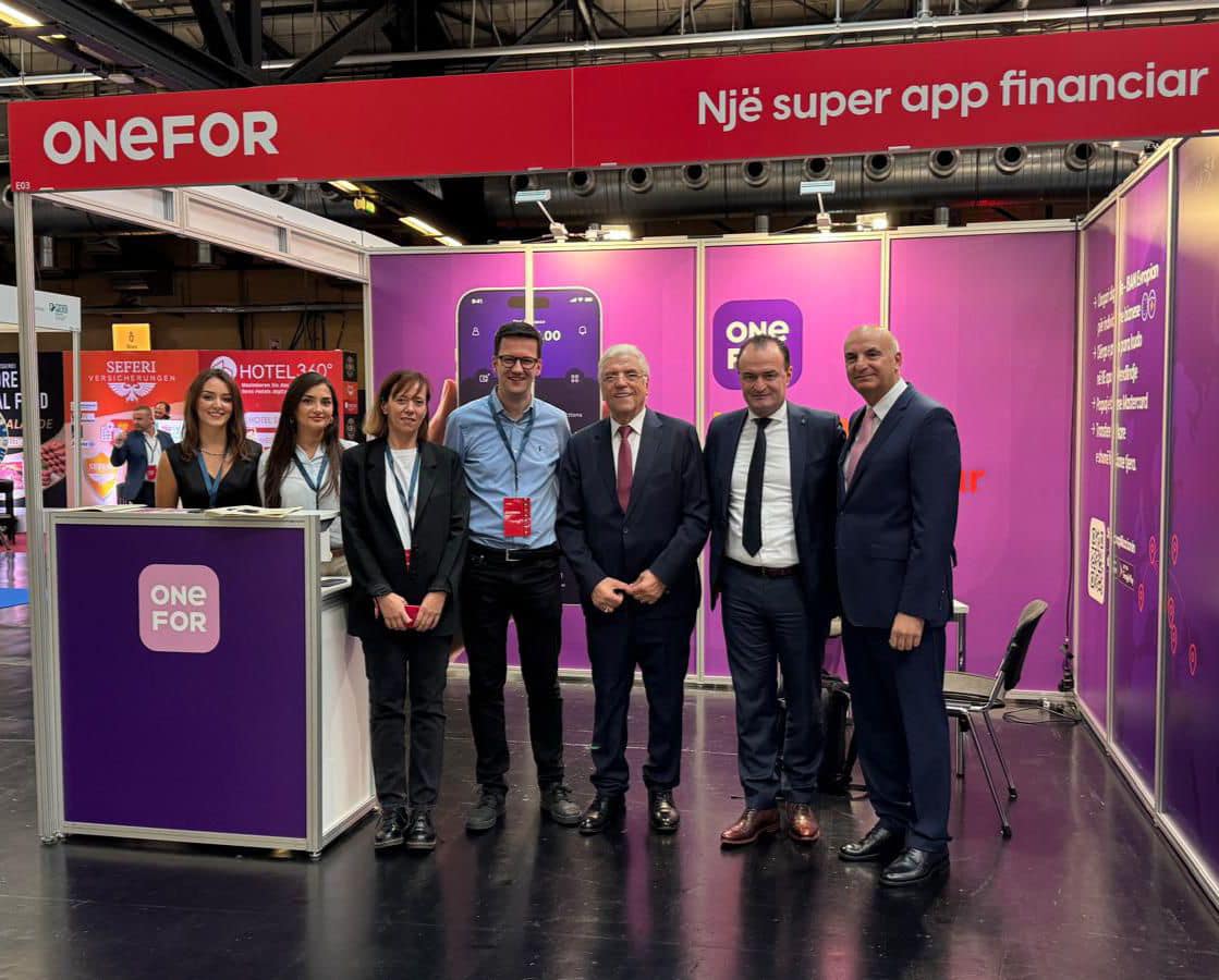 May be an image of 9 people, newsroom and text