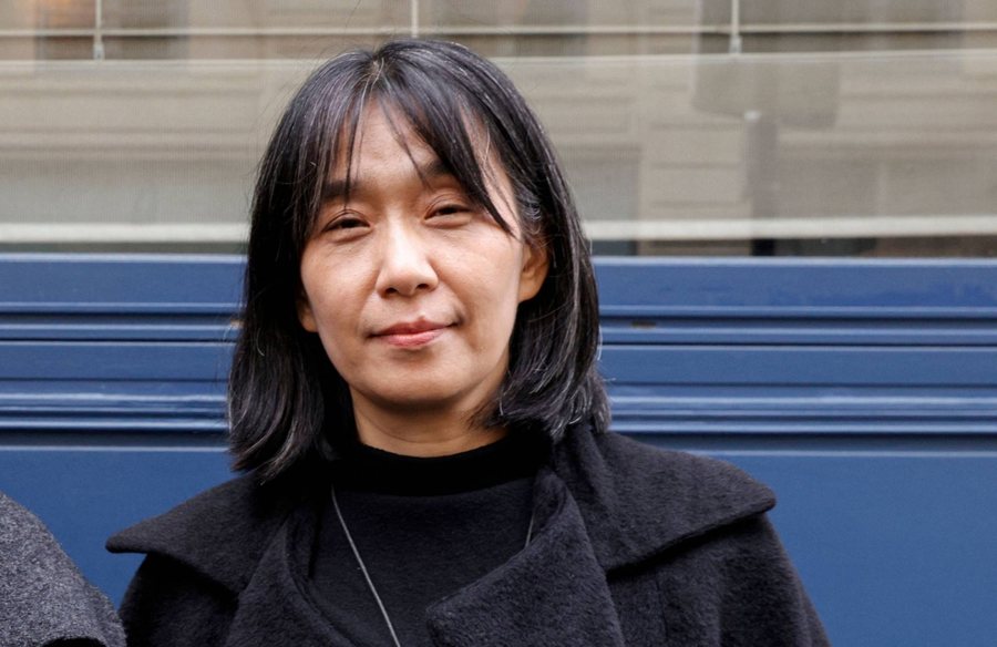 Shkrimtarja koreanojugore Han Kang fiton Nobelin për Letërsi!