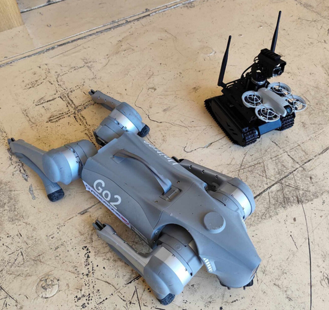 Qeni robot që do të mbrojë Trump