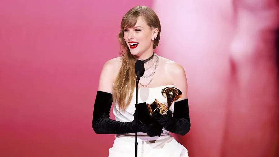 Taylor Swift bën histori në Grammy Award!