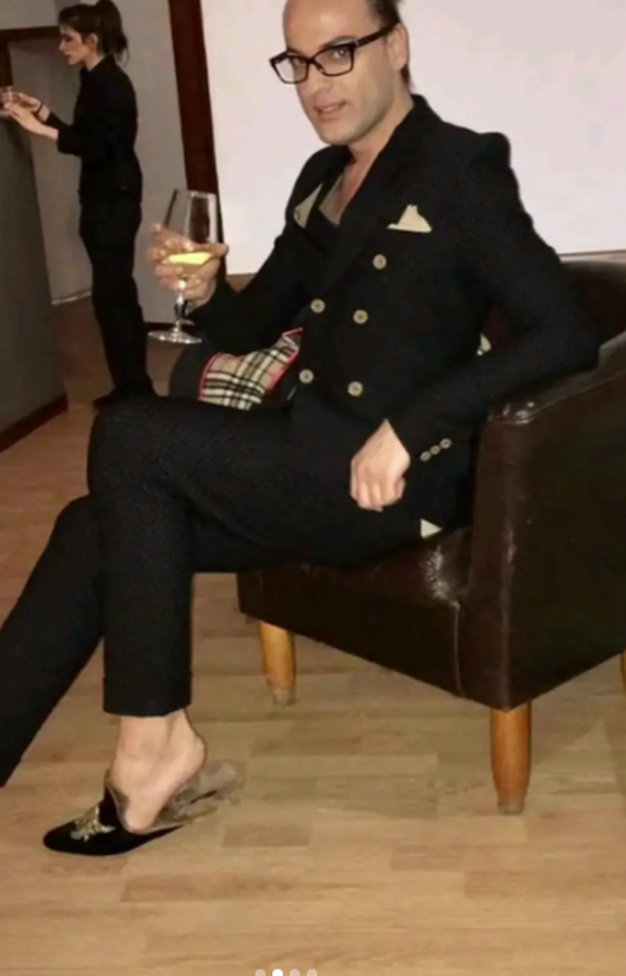 Del fotoja: Si dukej Amber Candy para transformimit në femër!