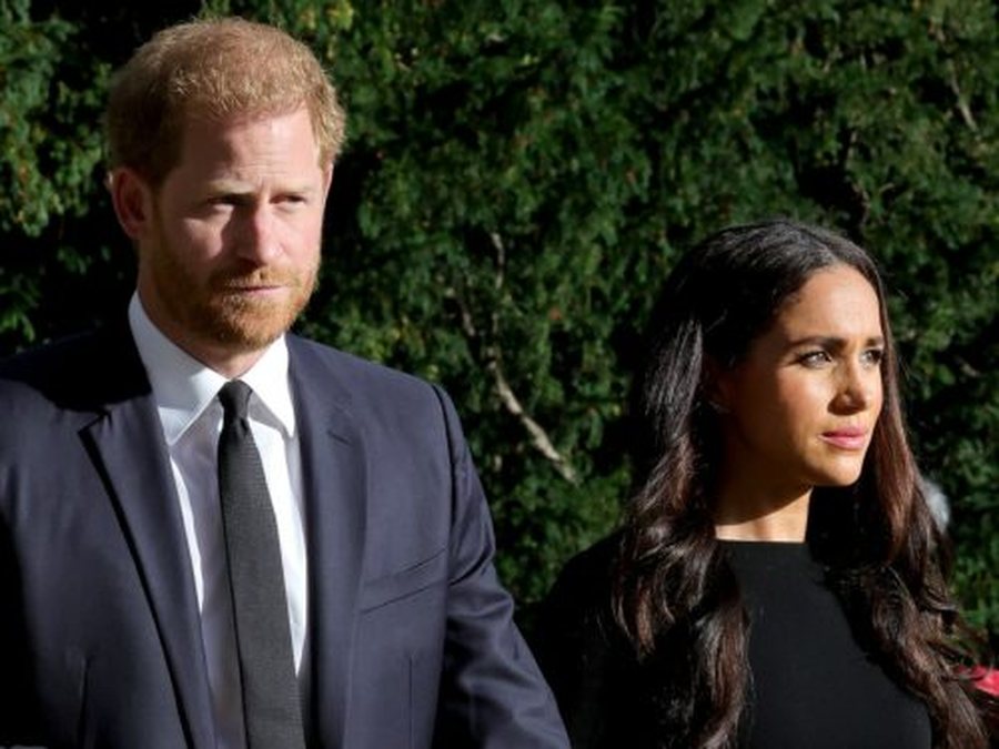 Princi Harry i përgjigjet thashethemeve për divorc nga Meghan Markle!