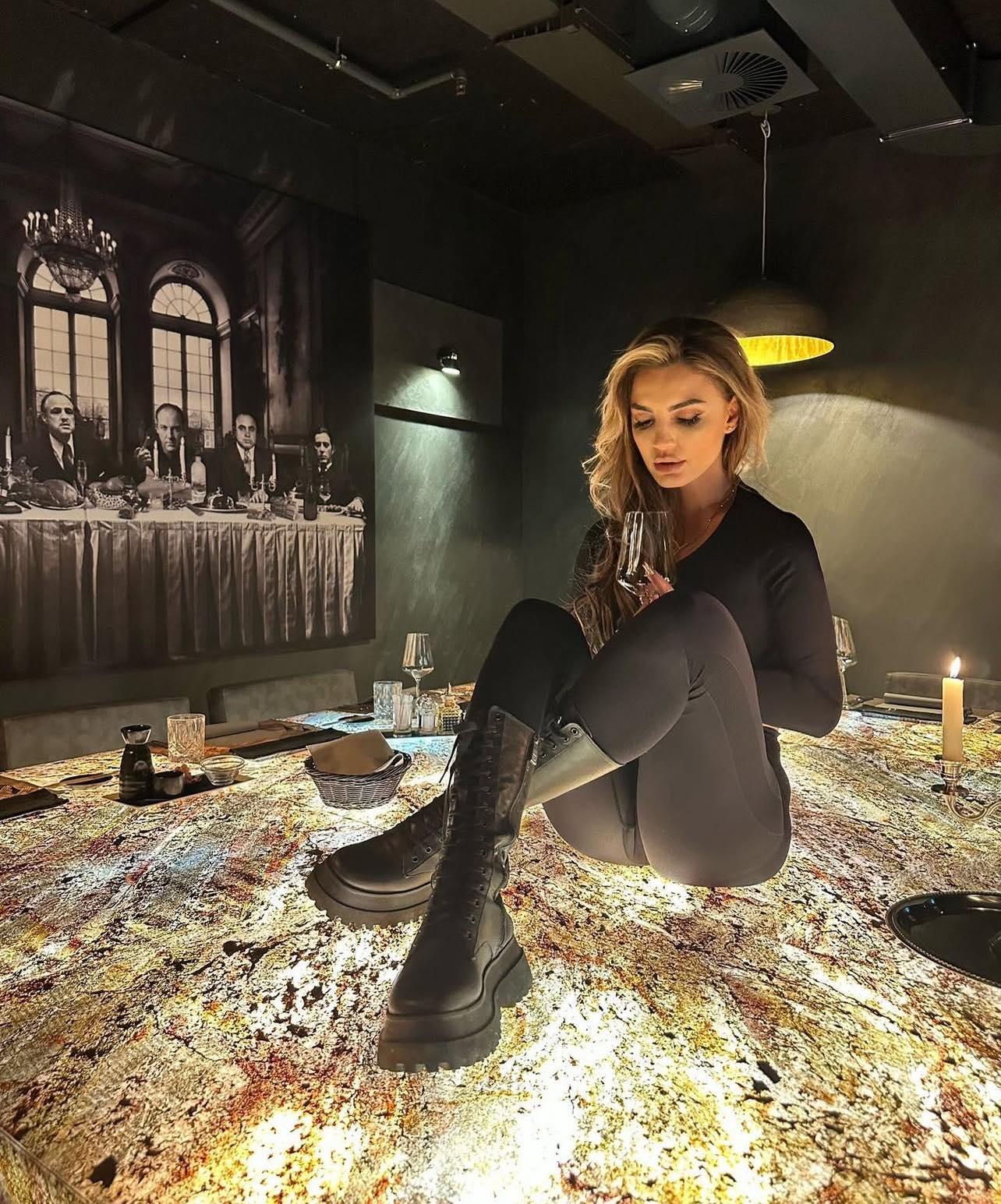 No description available.