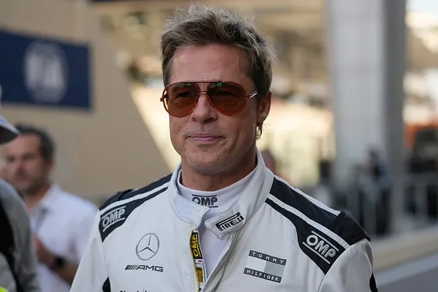 Gruaja humb 850 000 dollarë nga mashtruesi i paraqitur si Brad Pitt!