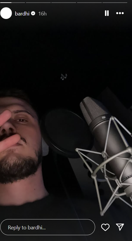 No description available.